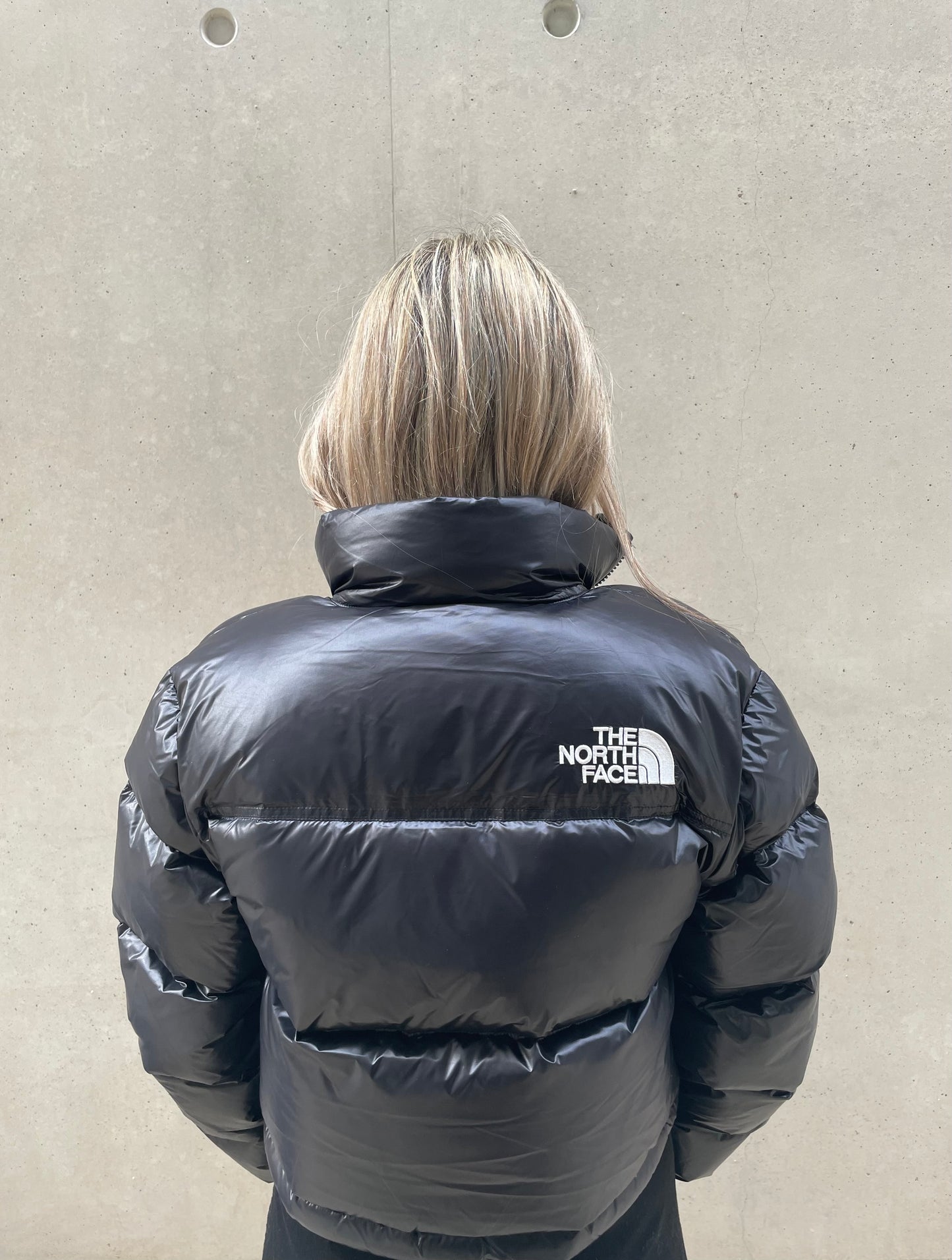 THE NORTH FACE WMNS NUPSTE CROPPED JACKET